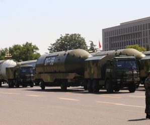 美媒：中国试射10弹头东风5C洲际导弹警告特朗普