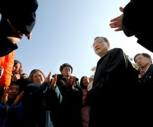 李克强给出门农民工送上“定心丸”