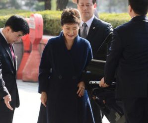 朴槿惠遭韩检方调查至深夜 全面否认13项犯罪指控