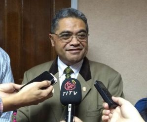 尴尬！台官员当外宾面说坏话 结果人家听得懂中文