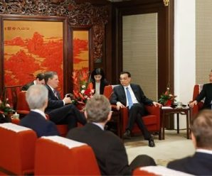 美国议员带“重磅”问题而来 李克强一一坦诚回应