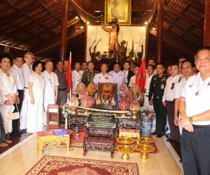 泰国华商联合商会举行仪式祭拜郑信皇帝