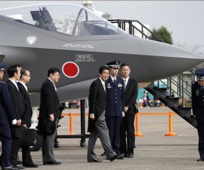 日媒：安倍政府拟修改和平宪法 将自卫队地位明文化
