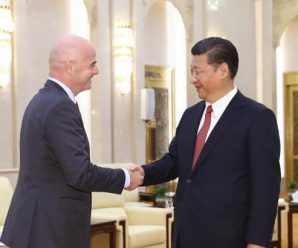 习近平为国足发展指明“踢法”