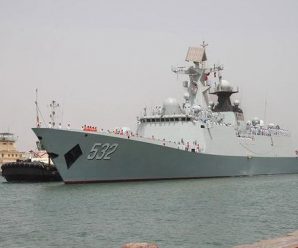 中国海军编队首访吉布提 首个海外基地或年内投入使用