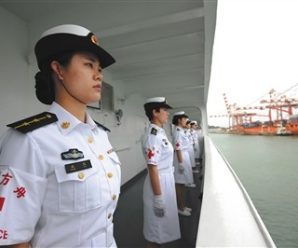 中国海军“和平方舟”医院船首次停靠斯里兰卡