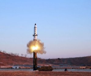 朝鲜在平壤附近发射疑似弹道导弹 从日本上空飞过