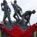 比利时一战华工雕像揭幕 向14万被遗忘伟人致敬