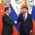 中俄领导人说要一起搞的“冰上丝绸之路”是什么？