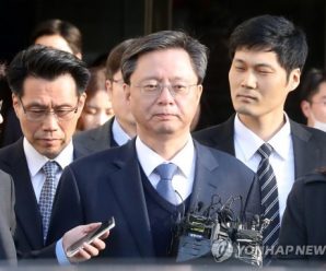 韩国亲信干政事件涉案人禹柄宇获刑2年半