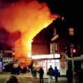 英国莱斯特郡一商店发生爆炸 火势已经得到控制