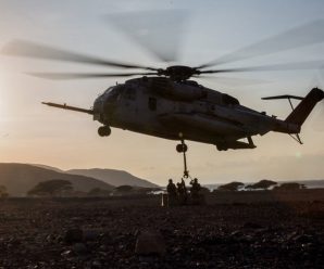 又被抓现行？美军直升机被指帮恐怖组织头目逃出俄叙包围圈