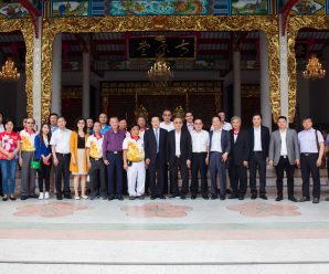 山西政府访问团祭拜泰国王氏宗亲总会宗祠