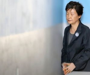 朴槿惠能被文在寅特赦？韩媒：她得先过这三座山