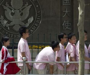 美国拟要求赴美签证申请者提交社交媒体个人信息
