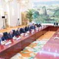 习近平集体会见上海合作组织成员国外长理事会会议外方代表团团长