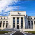 美联储提高通胀“容忍上限” 美股做出正面反应