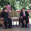 习近平同朝鲜劳动党委员长金正恩在大连举行会晤