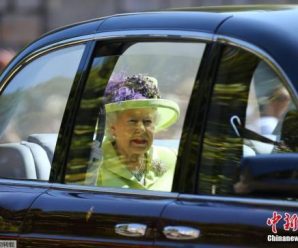 英女王庆92岁官方寿辰 哈利王子携妻子梅根亮相