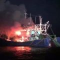 韩媒：一艘中国渔船在韩失火，中韩合作救出全部8名渔民