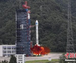 中国“一箭双星”成功发射两颗北斗全球导航卫星