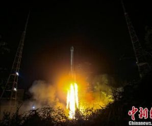 中国成功发射北斗三号系统首颗地球静止轨道卫星
