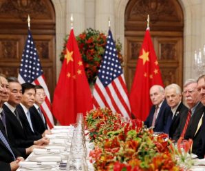 中美两国领导人互致贺信庆祝两国建交40周年