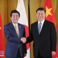 国家主席习近平会见日本首相安倍晋三