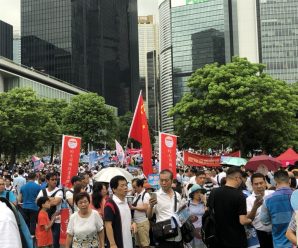 “720守护香港”行动人士集合：护法治，反暴力！