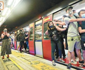 七问港铁：免费“暴徒专列”究竟是怎么开出来的？
