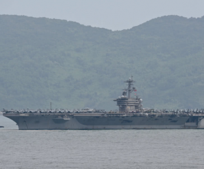 美国罗斯福号航母3名水兵确诊感染新冠病毒 此前曾在南海进行军事训练