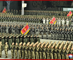 朝中社：纪念朝鲜劳动党八大阅兵式在平壤举行 金正恩出席
