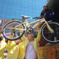泰国统促会向泰国三军总部捐赠自行车