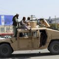 大批美制武器被缴获，美军成了塔利班的“运输大队长”？