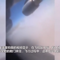 阿富汗人躲美军机起落架逃离被夹身亡 遗体在空中摆动