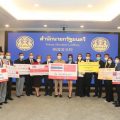 泰国统促会向泰国国务院捐款