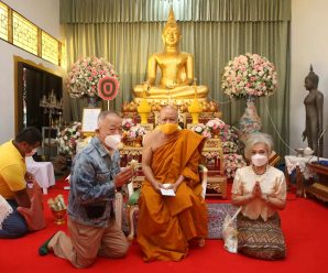 泰国统促会王志民会长前往祝贺萨塔蓬大师65岁寿辰