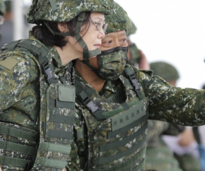媒体传美方列20项“不对称战力武器”忽悠台湾买，什么意图？