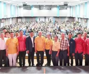 泰国中国和平统一促进总会联合众商会捐款捐物并赴受灾第一线齐心抗灾，继写“中泰一家亲新”篇章